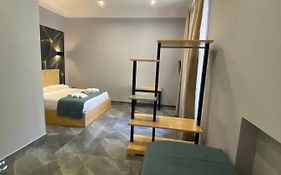 Be Italian Flat Sanfelice