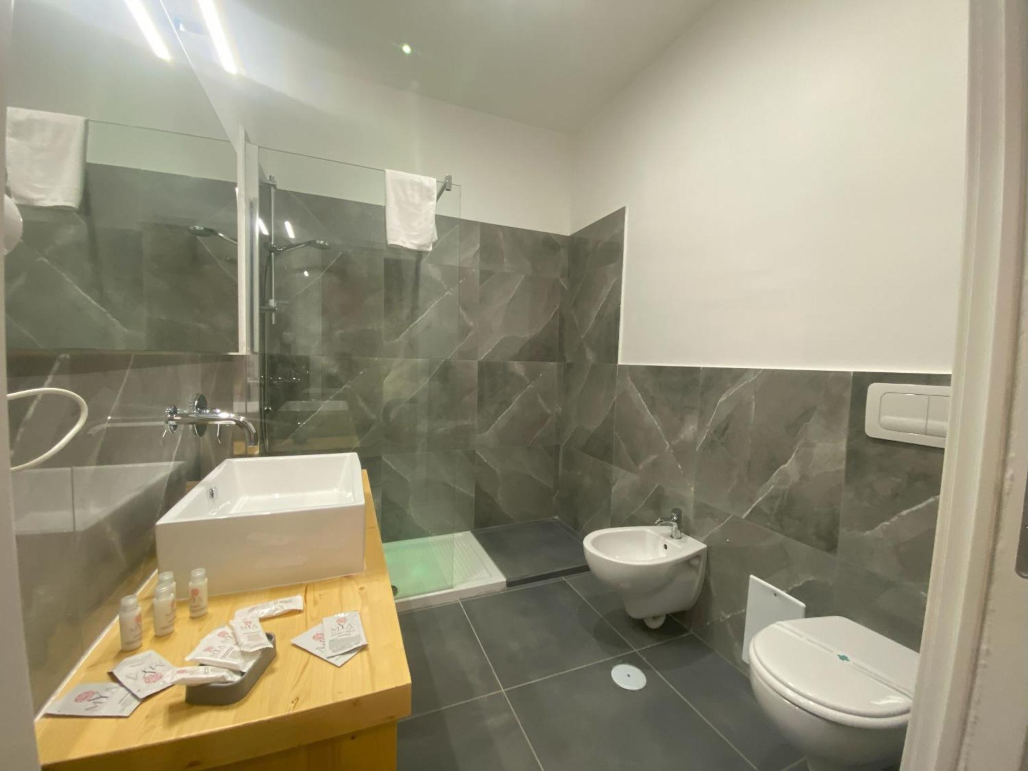 Hotel Be Italian Flat Sanfelice à Naples Extérieur photo